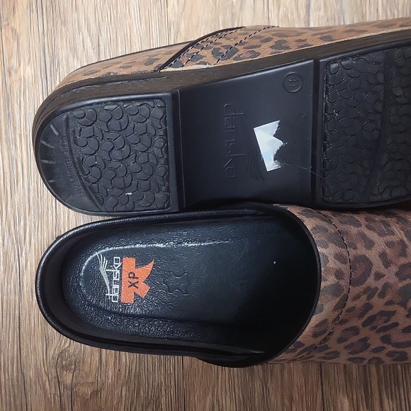 New Dansko Professional Safari Collection Shoes Size 41 Leopard print le… - Picture 2 of 5